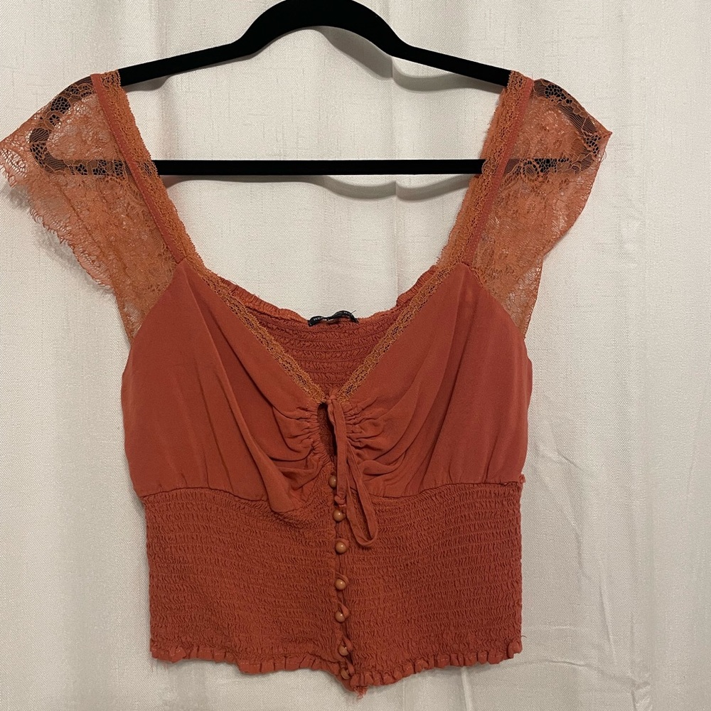Heart & Hips cropped blouse